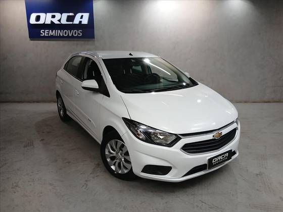 CHEVROLET ONIX 1.4 MPFI LT 8V FLEX 4P MANUAL CHEVROLET ONIX 1.4 MPFI LT 8V FLEX 4P MANUAL